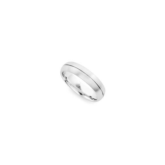 18k white gold rounded fine line ring