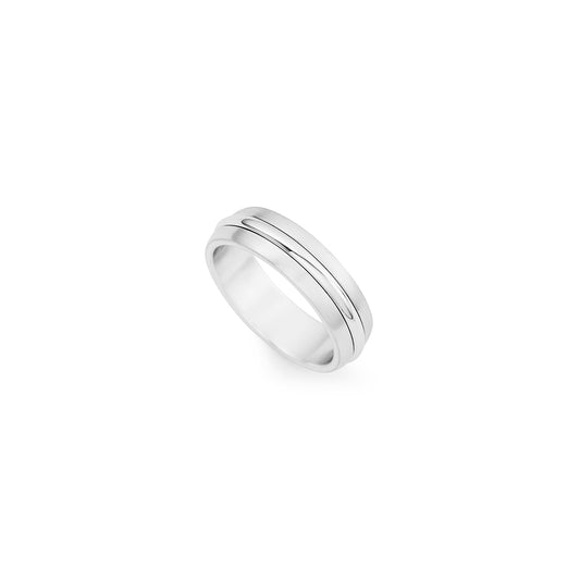 9k white gold matte ring with shiny inlay
