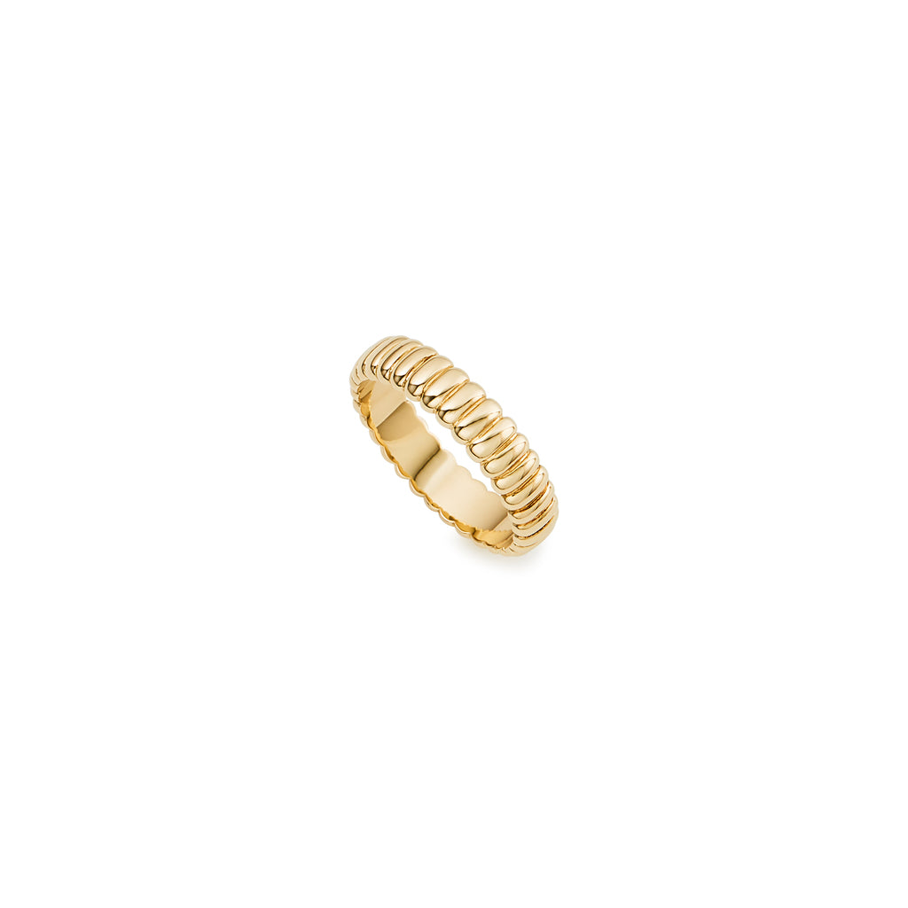 18k yellow gold scalloped ring